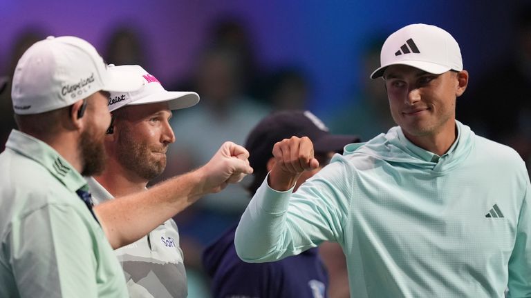 两队频繁相 两队频繁相